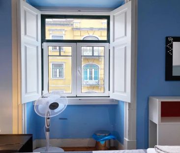 Room in a shared 5-bedroom apartment for rent in Lisbon with all bills included - Photo 6