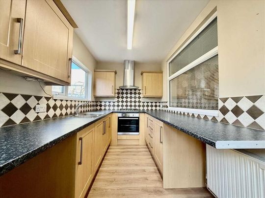 2 bedroom bungalow to rent - Photo 1