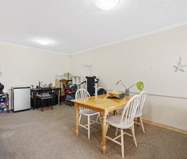 Huge One Bedder in Southport - Photo 4