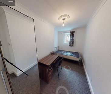 5 bedroom flat to rent - Photo 5