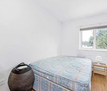 Redwood Close, Surrey Quays, SE16 - Photo 2