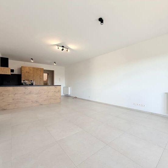 Appartement te huur - Photo 1