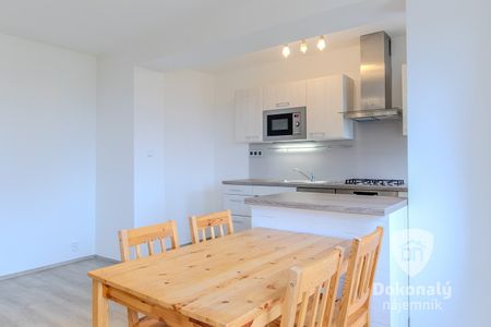 Pronájem bytu 1+kk 64 m² - Photo 2