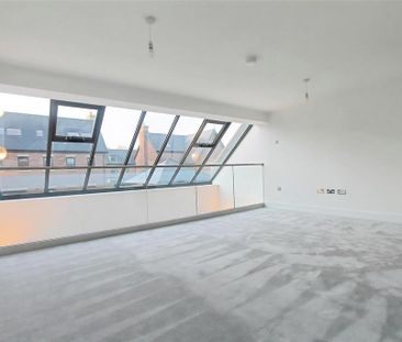 4 bedroom semi-detached house to rent - Photo 5