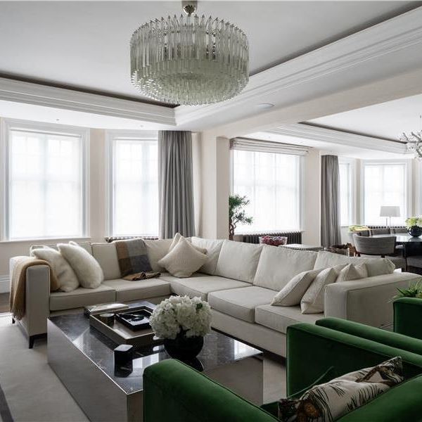 Eaton Mansions - Photo 1