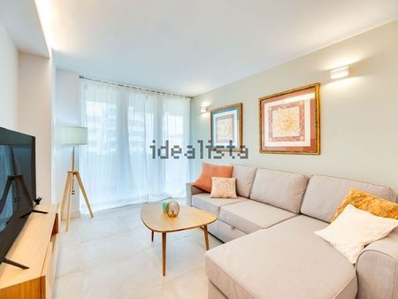 Alquiler de piso en Calle Rafaela Aparicio - Photo 4