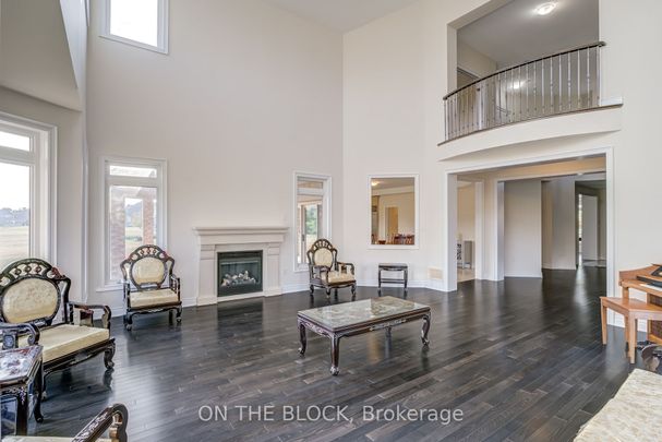 For Lease - 24 Whitewood Drive, Whitchurch-Stouffville, Ontario - Photo 1