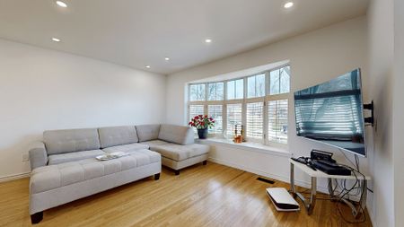 For Lease - 35 Palgrave Crescent, Brampton, Ontario - Photo 4