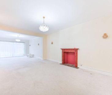 5 bedroom detached house to rent - Photo 1