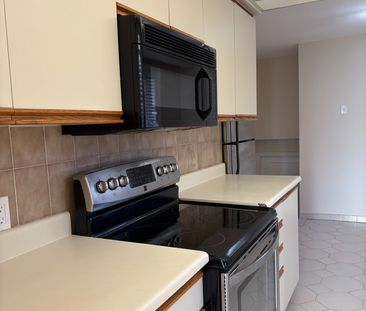 For Lease - 1189 Alexandra Avenue, Mississauga, Ontario - Photo 4