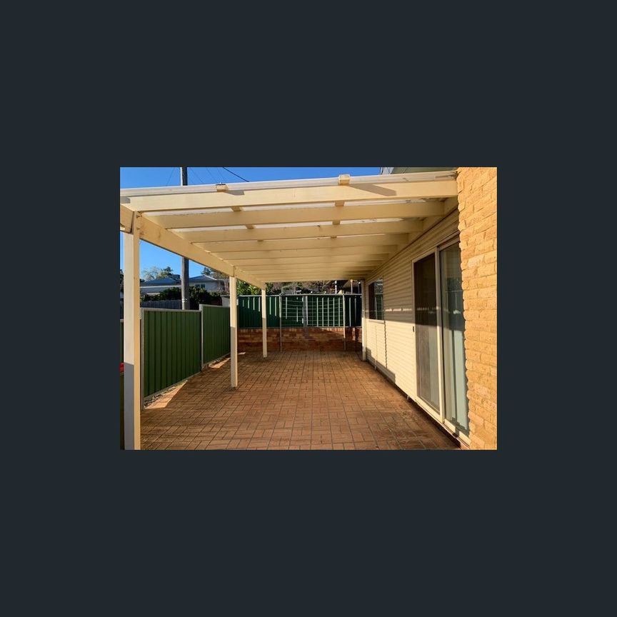 36 Raglan Street, Tamworth, NSW 2340 - Photo 1
