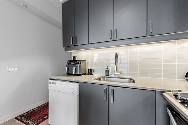 For Lease - 7895 Jane Street Unit# 2812, Vaughan, Ontario - Photo 1