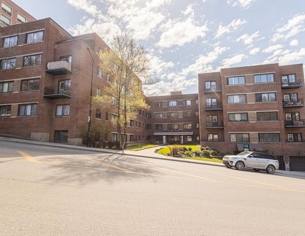 3555 Avenue Atwater | 3555 Avenue Atwater, Montreal - Photo 1