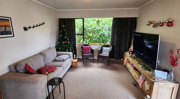 CLOSE TO SCHOOLS! 3 BEDROOMS IN MERRILANDS - Photo 1