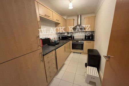 2 bedroom apartment to rent - Photo 4