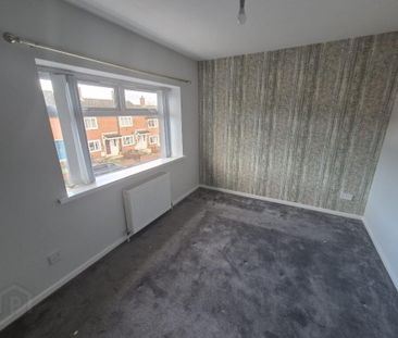 96 Gainsborough Drive, Belfast, BT15 3EL - Photo 2