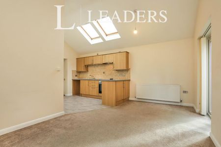 2 bedroom bungalow to rent - Photo 2