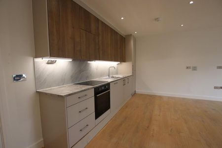 3 bedroom apartment to rent - Photo 5