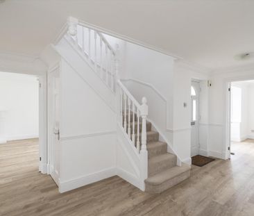 5 bedroom detached house to rent - Photo 2