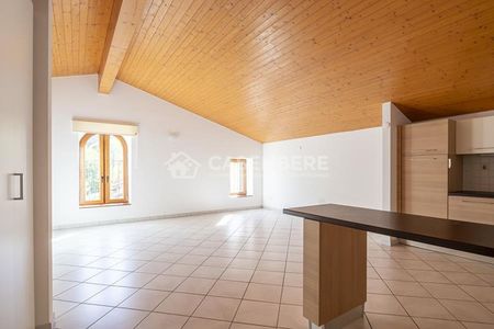 LUMINOSO 3.5 LOCALI MANSARDATO A SIGIRINO - Foto 3