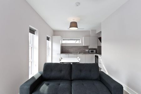 2 bedroom flat to rent - Photo 5
