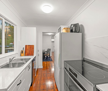 16 Welbeck St, Logan Central QLD 4114 - House For Rent | Domain - Photo 6