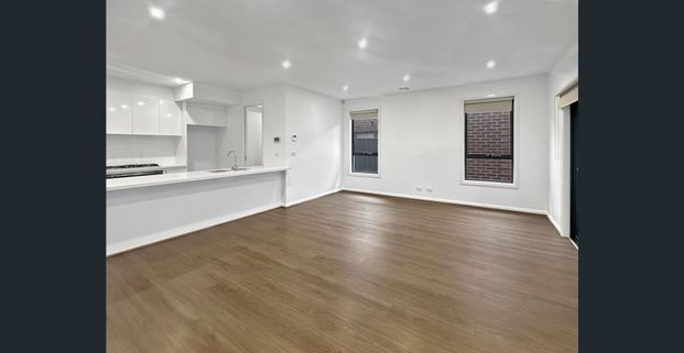 Beautiful Home Designed For Comfort! - Photo 1