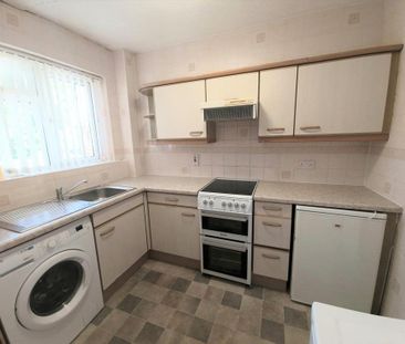 2 bedroom flat to rent - Photo 4