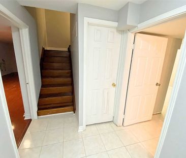 For Lease - 1659 Summergrove Crescent Unit# Basement, Mississauga, ... - Photo 3
