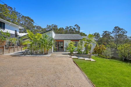 215 Simpsons Road, Elanora QLD 4221 - House For Rent | Domain - Photo 3