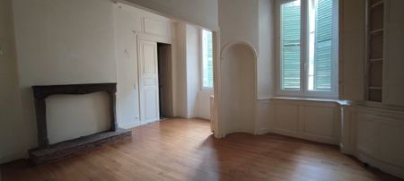 Location Appartement 5 pièces 175m² BRIOUDE 43100 - Photo 2