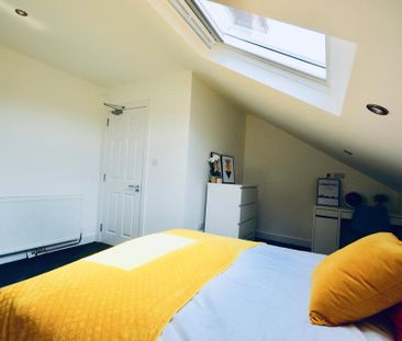 6 bedroom terraced house to rent - Photo 1