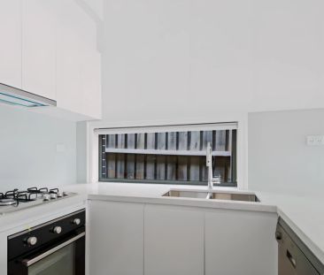 24B Albert Street, Mitcham, Melbourne - Photo 6