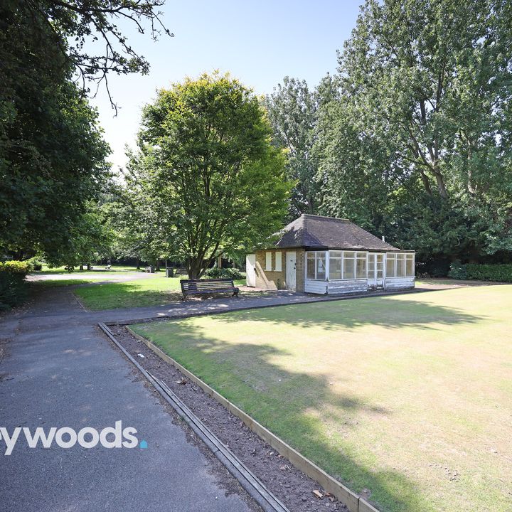 2 bed terraced house to rent in Silverdale Road, Newcastle-under-Lyme, Staffordshire - Photo 1