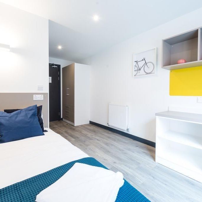1 bedroom in a house share to rent - Photo 1