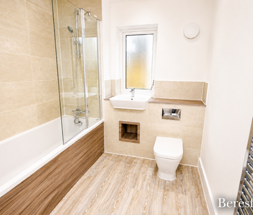 3 bedroom semi-detached house to rent - Photo 6