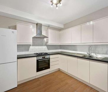 Kingston Road, Wimbledon Chase, SW20 - Photo 4