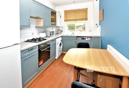 1 bedroom in a house share to rent - Photo 2