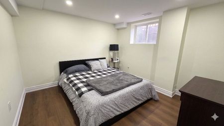 For Lease - 304 Reading Place, Newmarket, Ontario - Photo 2