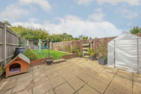 Stoneleigh Avenue, Worcester Park, KT4 - Photo 5