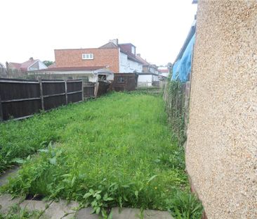 Eton Road, Hayes, UB3 5HS - Photo 3