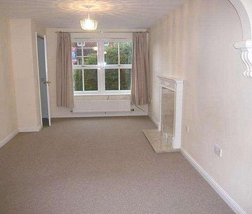 St Andrews Ridge, Swindon, SN25 - Photo 1