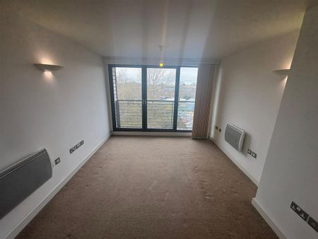 1 bedroom apartment to rent - Photo 2