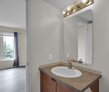 For Lease - 414 Hillsboro Private Unit# 16, Kanata, Ontario - Photo 2