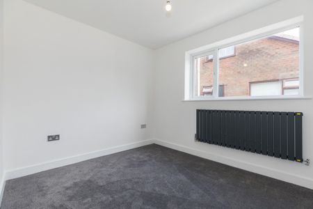 Neargates, Charnock Richard, PR7 5EY - Photo 3