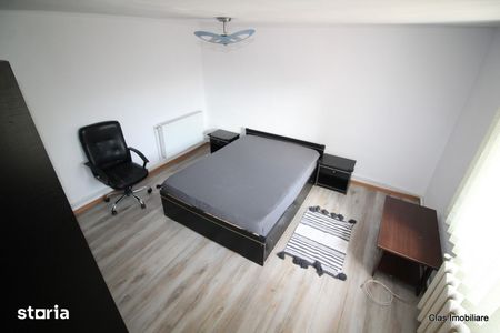 De inchiriat Casa, Zona Steaua aproape de blocuri !! - Fotografie 2