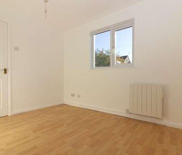 Stony Stratford - Bedroom Maisonette With Garden, Set Just Off High... - Photo 5