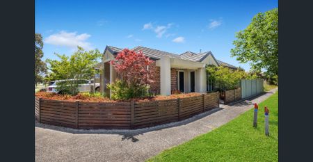 3 Bed, 2 Bath with Outdoor Entertaining - Photo 5