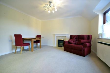 2 bedroom retirement property to rent - Photo 2