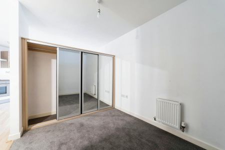 1 bedroom flat to rent - Photo 4